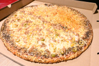 العرض مستمر من بالي بيتزا .. 2 بيتزا مع كولا بـ100 شيكل فقط